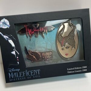 NIB Limited Edition of 2500 OOP Official Disney Pin Maleficent Mistress of Evil